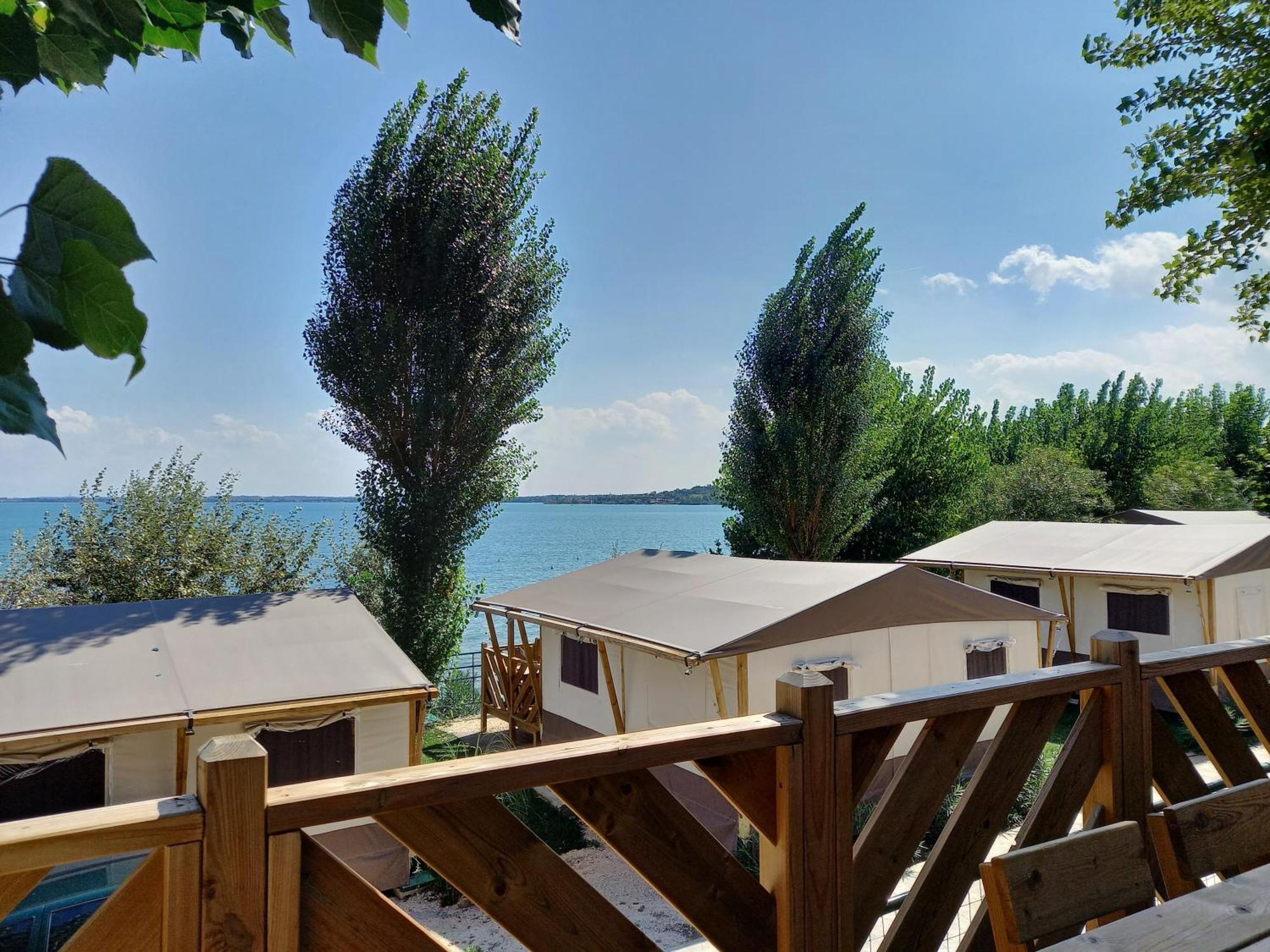 Campeggio Della Colombaia Padenghe sul Garda Bagian luar foto