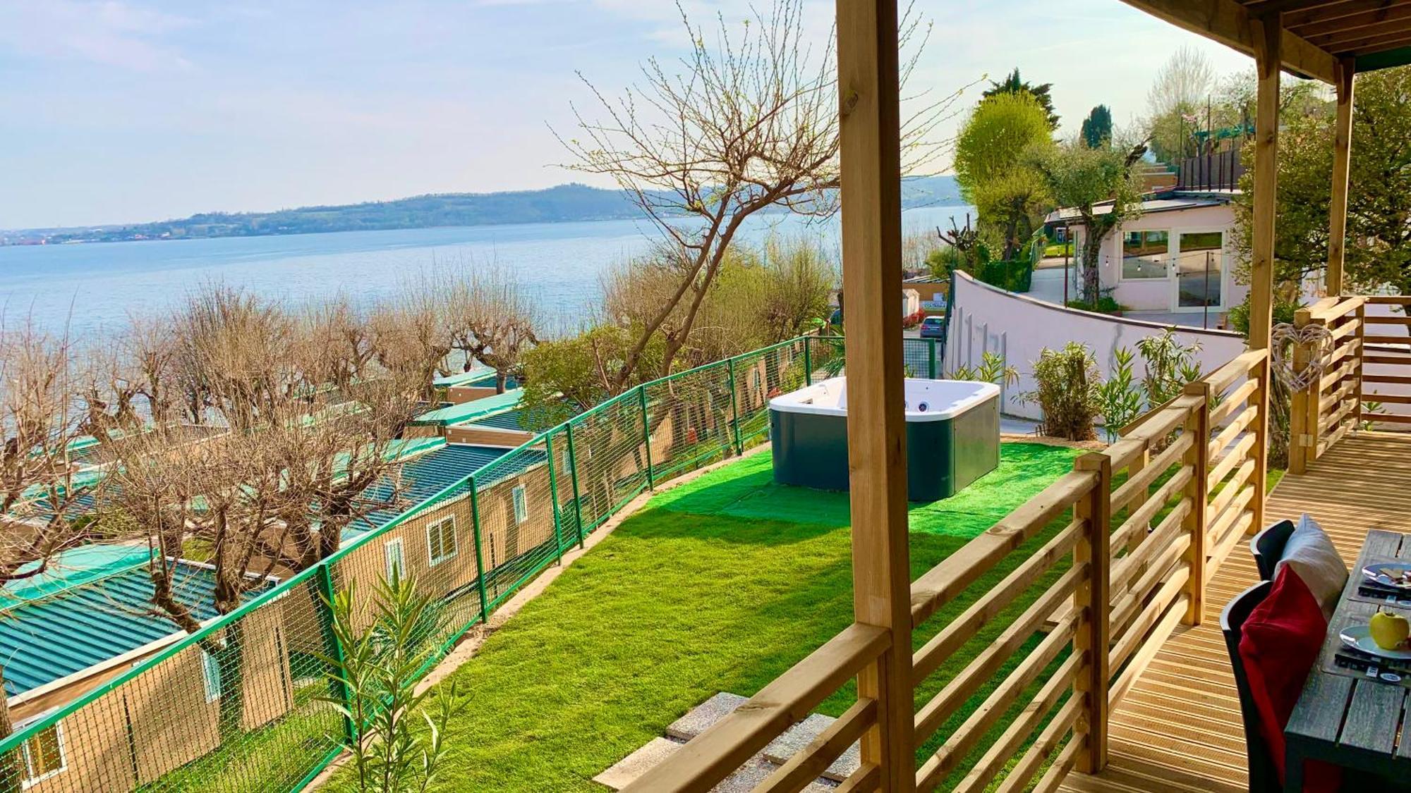 Campeggio Della Colombaia Padenghe sul Garda Bagian luar foto